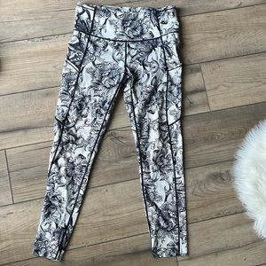 Lululemon athletic leggings